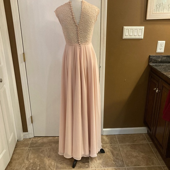 Mori Lee Blush 693 bridesmaid long dress with buttons, lace and cap sleeve XS - Picture 5 of 7